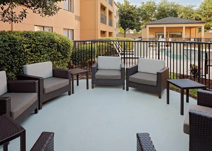 Courtyard Houston Westchase
