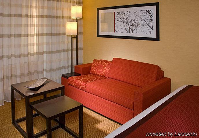 Courtyard Westchase Hotel
