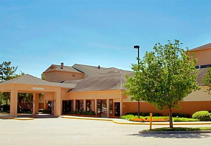 Courtyard Westchase Hotel